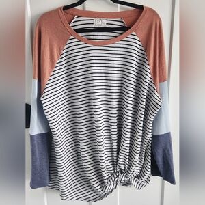 Bundle of 3 Maurices long sleeve shirts in size 2X